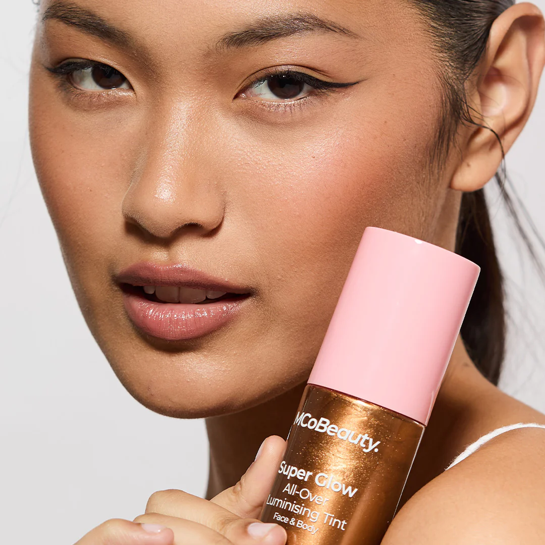 Super Glow All Over Luminising Tint - Image 2