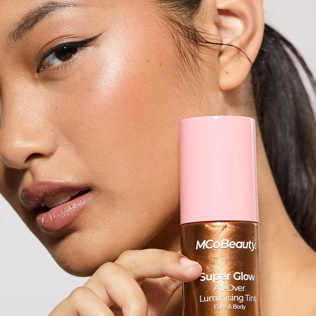 Super Glow All Over Luminising Tint - Image 5